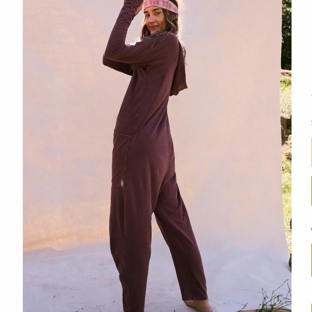 Free People Movement Long Sleeve Hot Shot Onesie in Dark Espresso sz Medium NWT - Picture 7 of 8